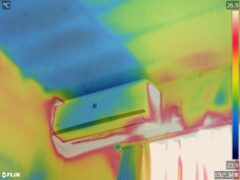 結露対策の為の赤外線調査　天井結露の赤外線画像